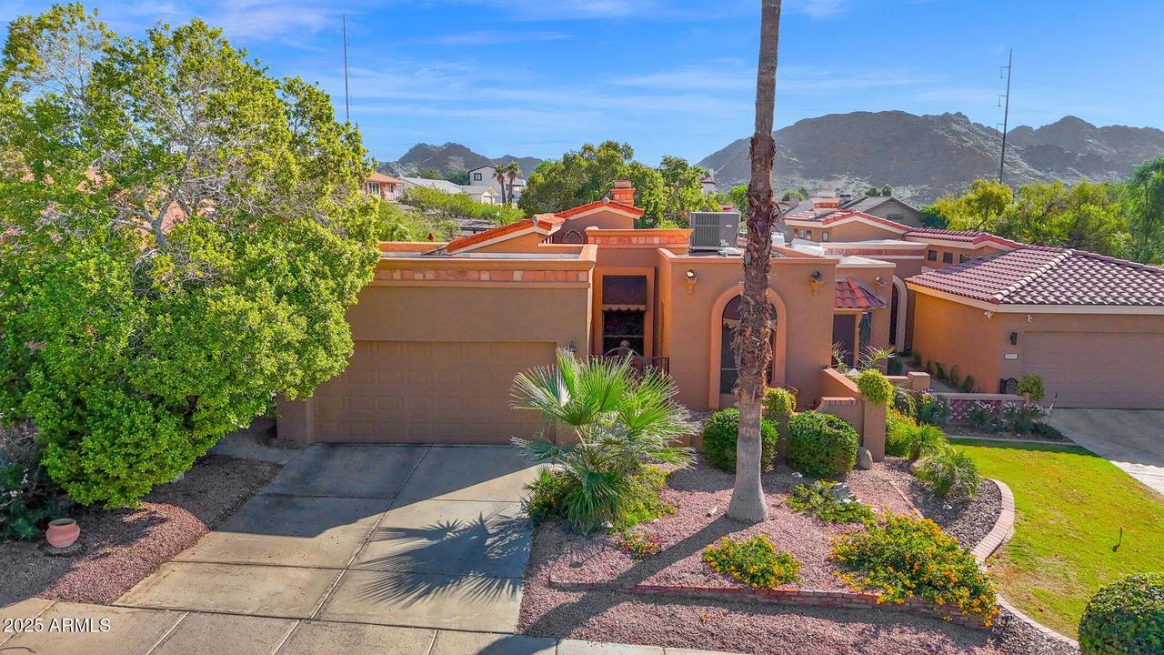 11011 N 11th St., Phoenix, AZ 85020