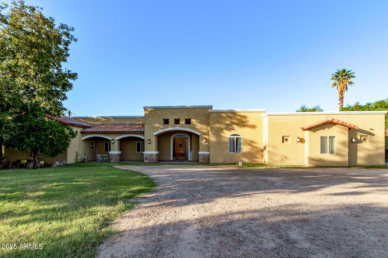 216 W Fremont Rd., Phoenix, AZ 85041