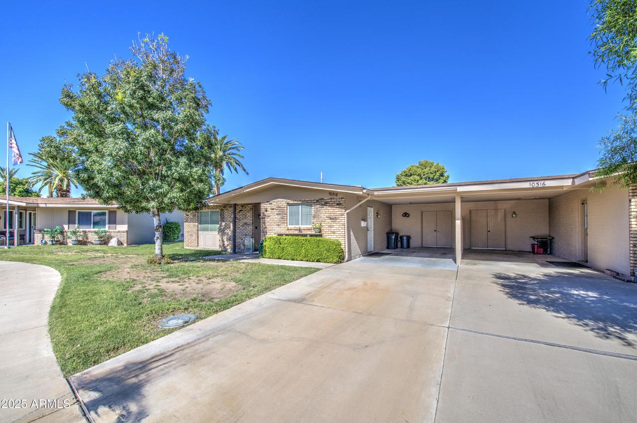 10318 W Corte Del Sol Este, Sun City, AZ 85351
