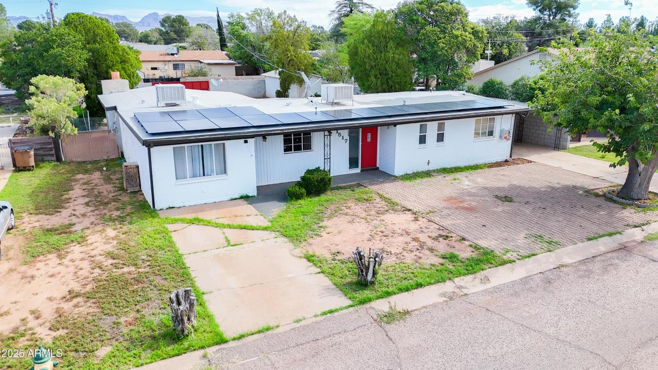 1517 Cochise Dr., Douglas, AZ 85607