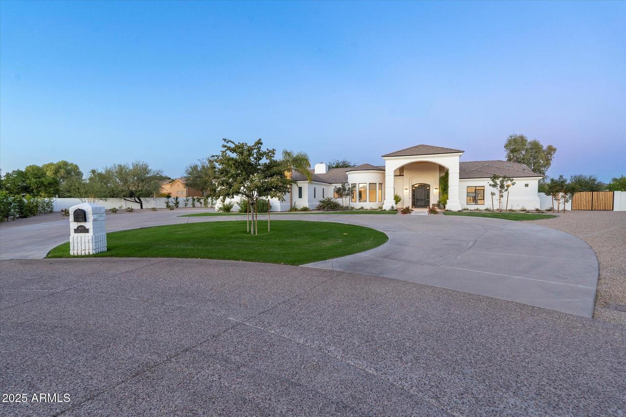 9917 N 108th St., Scottsdale, AZ 85259