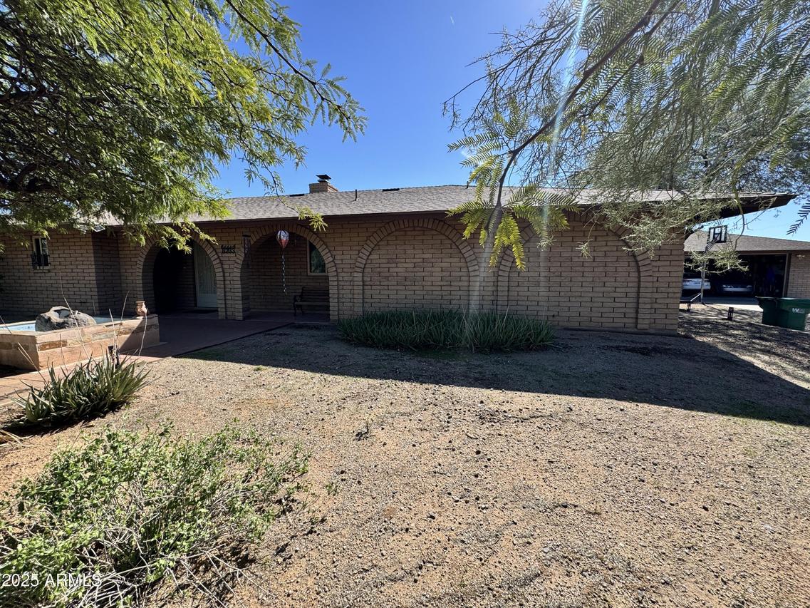 8233 E Culver St., Mesa, AZ 85207