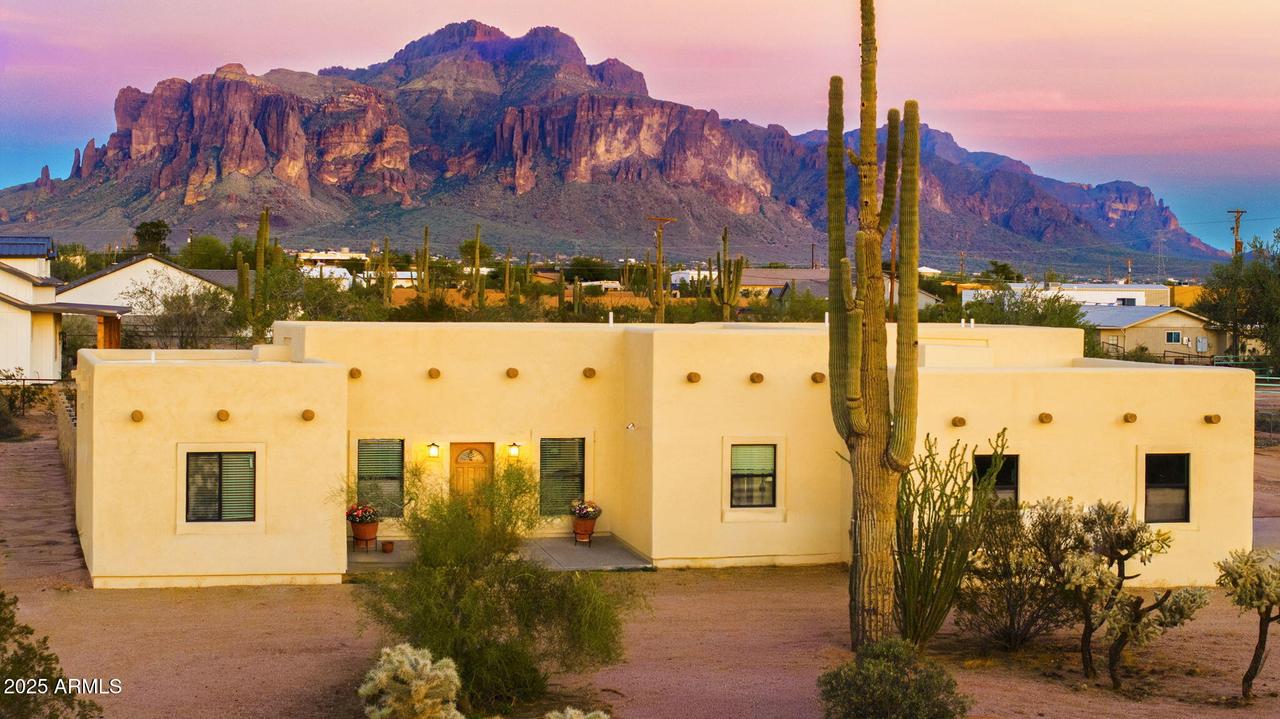 4227 N Idaho Rd., Apache Junction, AZ 85119