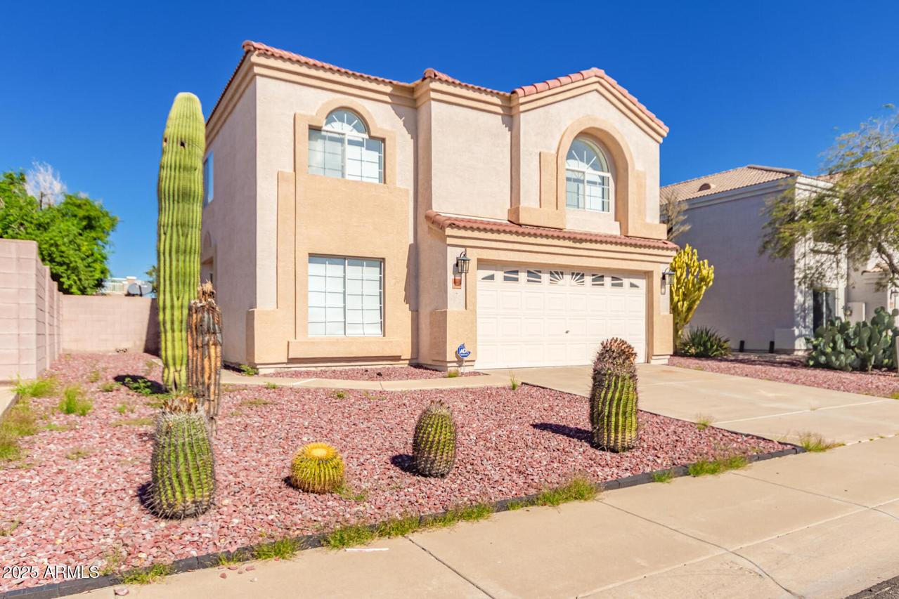 1226 E Wahalla Ln., Phoenix, AZ 85024