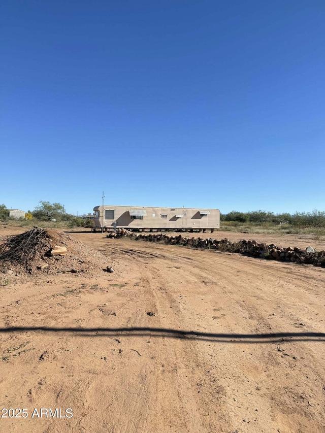 423 E Camino De Pampas, Huachuca City, AZ 85616