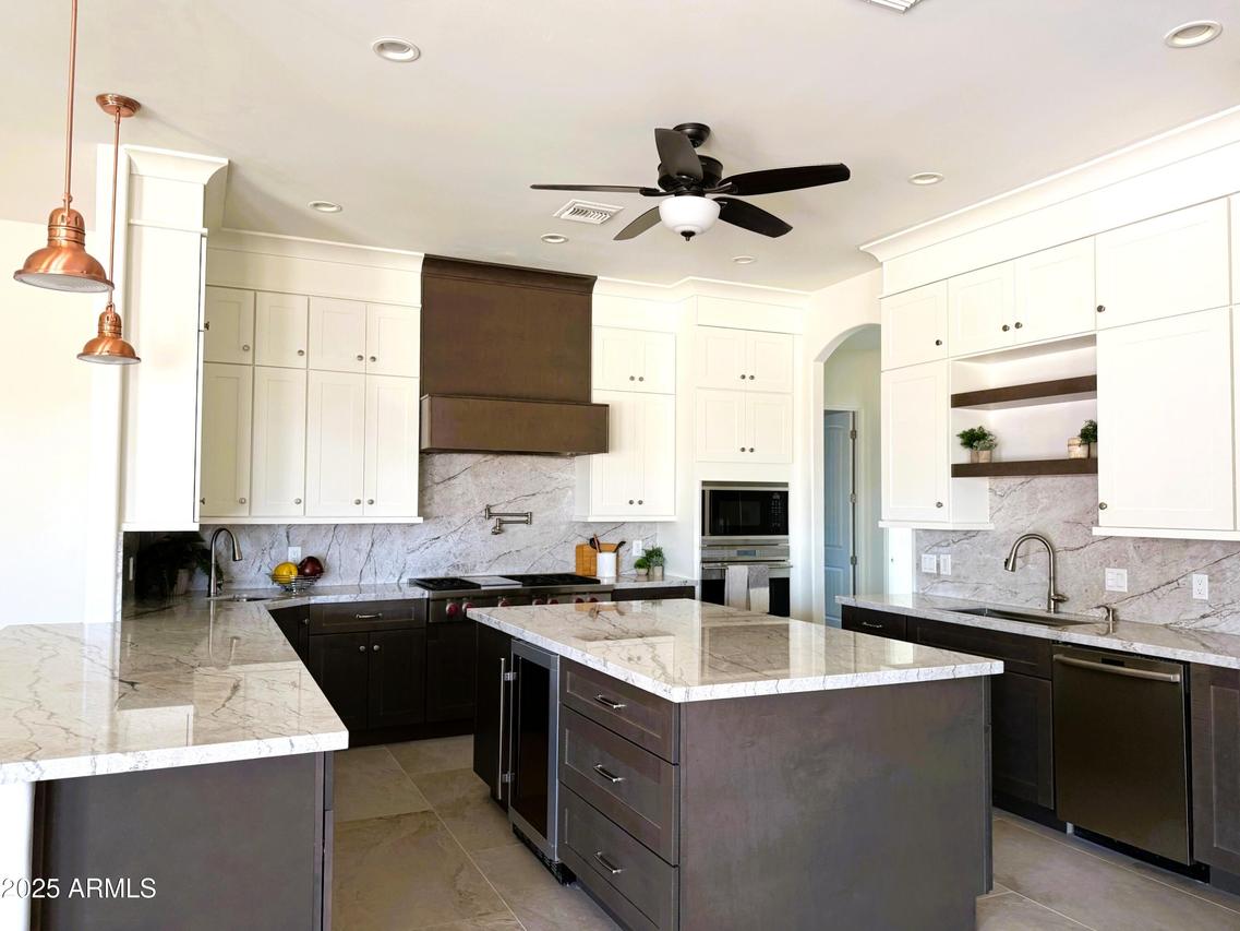 2617 W Desert Hills Dr., Phoenix, AZ 85086