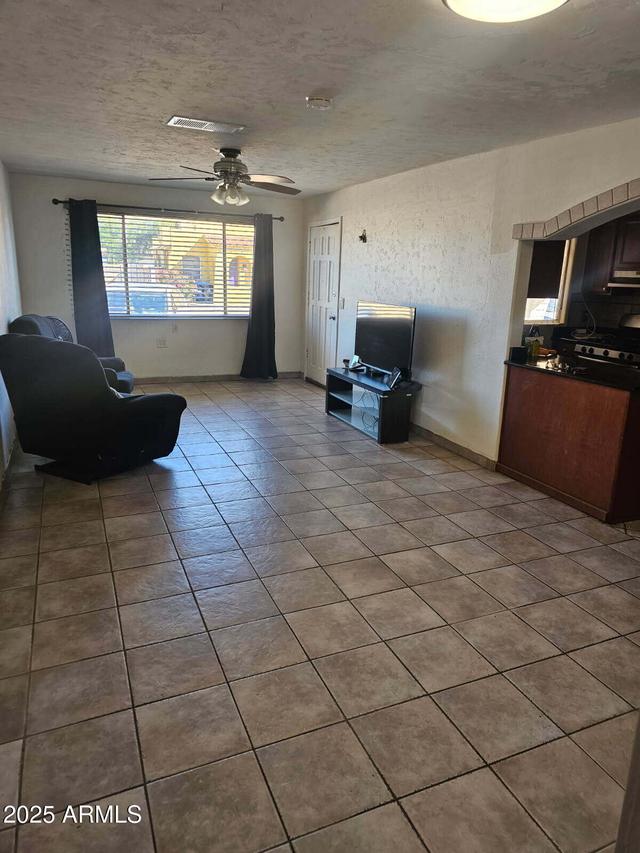 710 N 9th Ave., Phoenix, AZ 85007