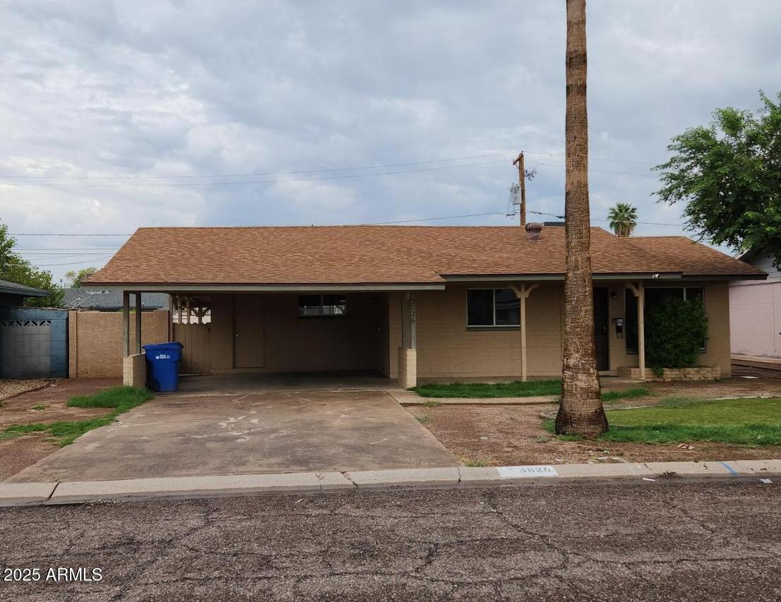 3826 W Flynn Ln., Phoenix, AZ 85019