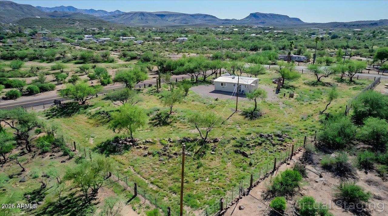 33450 S River Bend Rd., Black Canyon City, AZ 85324