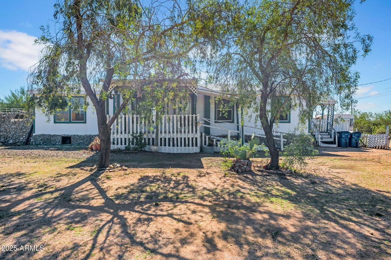 767 W Lost Dutchman Blvd., Apache Junction, AZ 85120