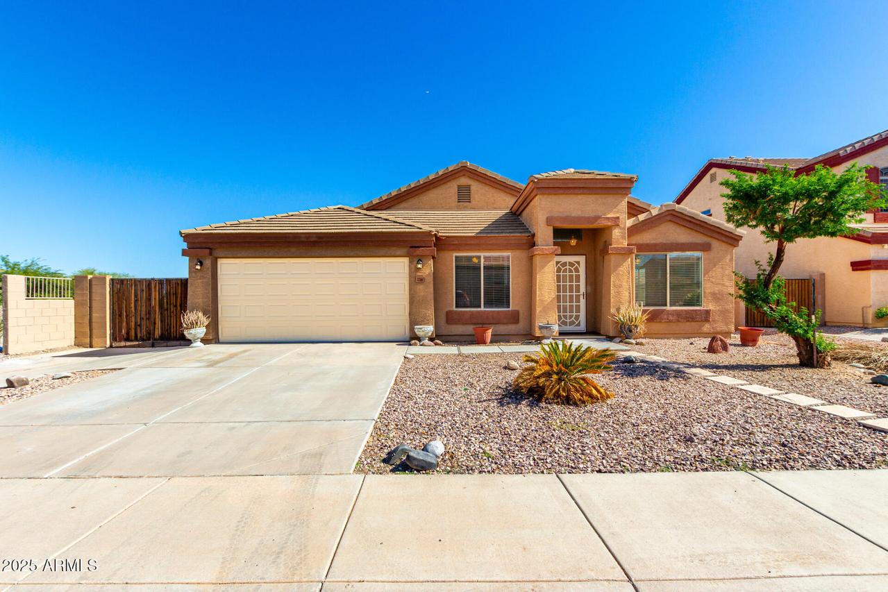2266 N Santiana St., Casa Grande, AZ 85122