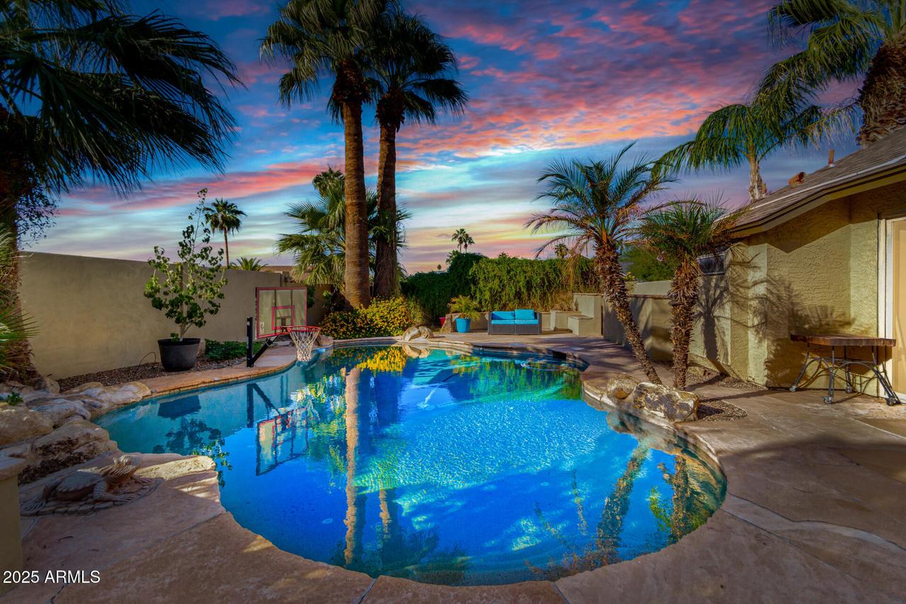 2712 N Evergreen St., Chandler, AZ 85225