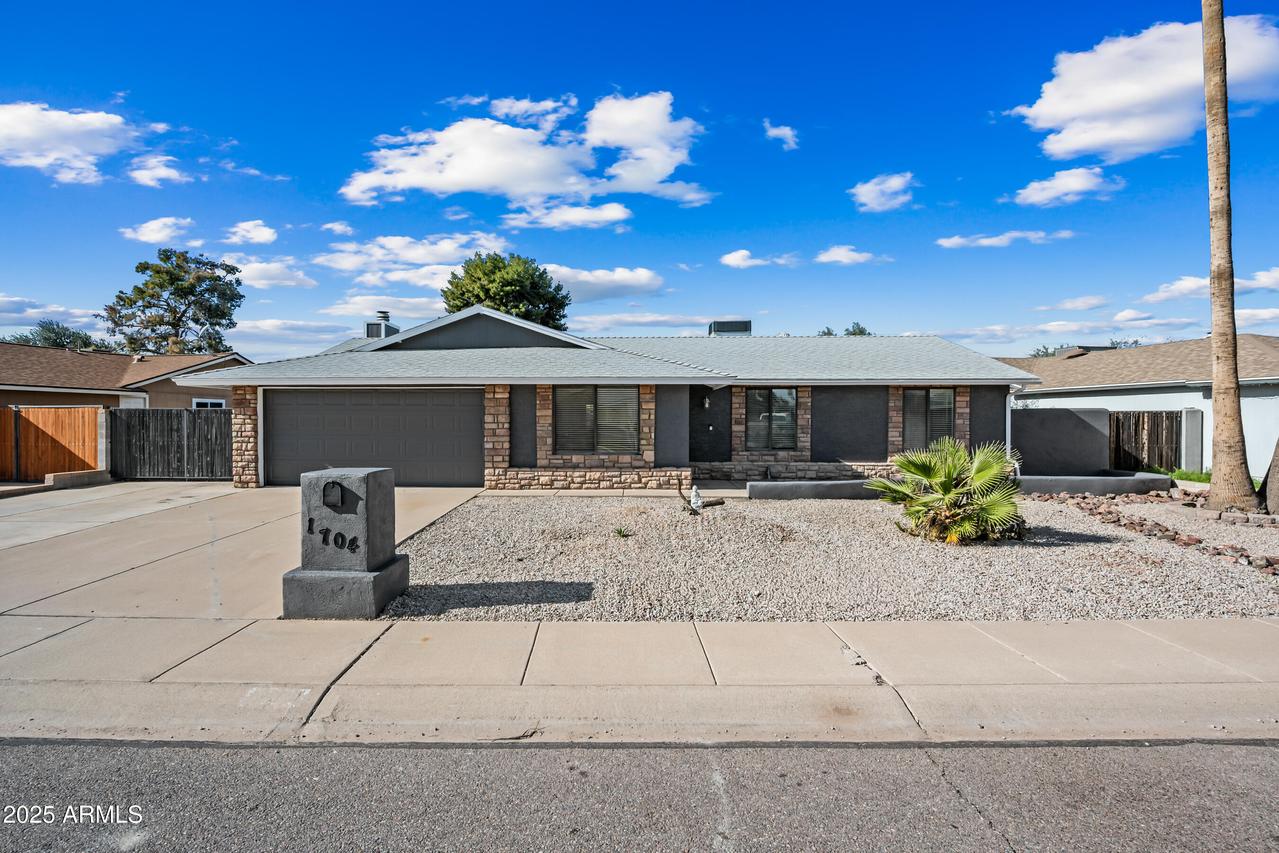 1704 W Rosal Dr., Chandler, AZ 85224
