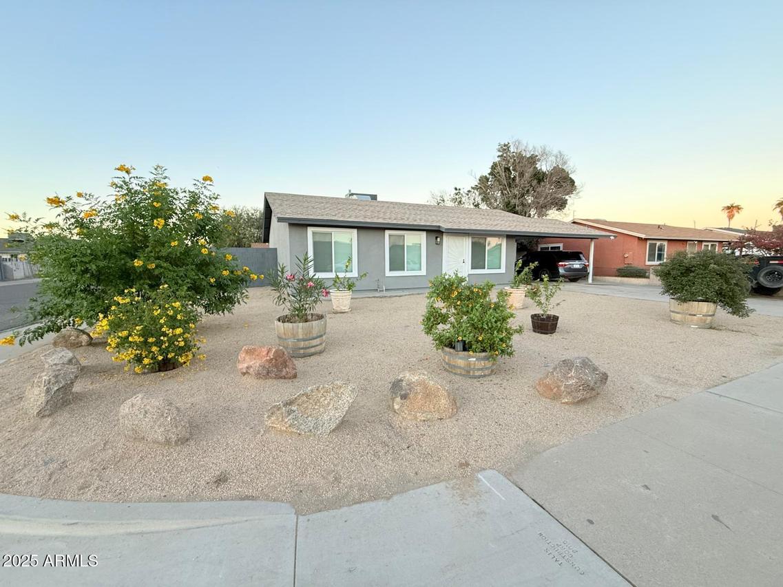 6852 W Garfield St., Phoenix, AZ 85043