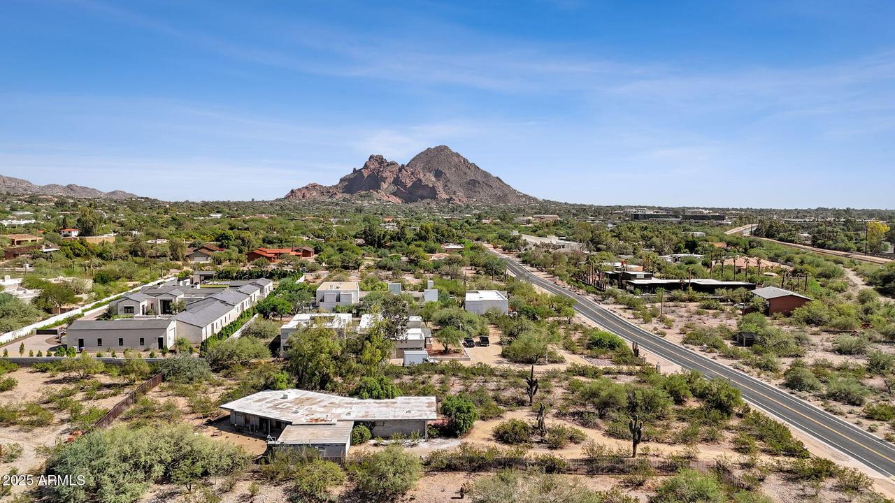 3400 E Stanford Dr., Paradise Valley, AZ 85253