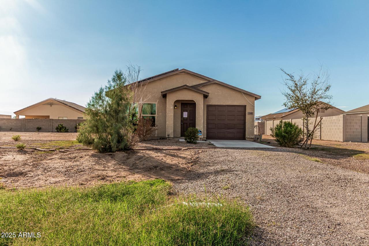 15458 S Overfield Rd., Arizona City, AZ 85123