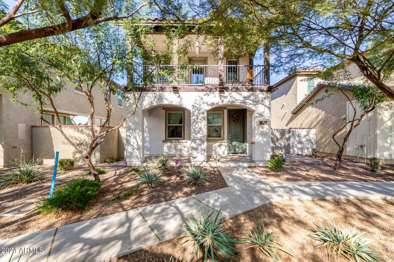 1620 N 208th Ave., Buckeye, AZ 85396