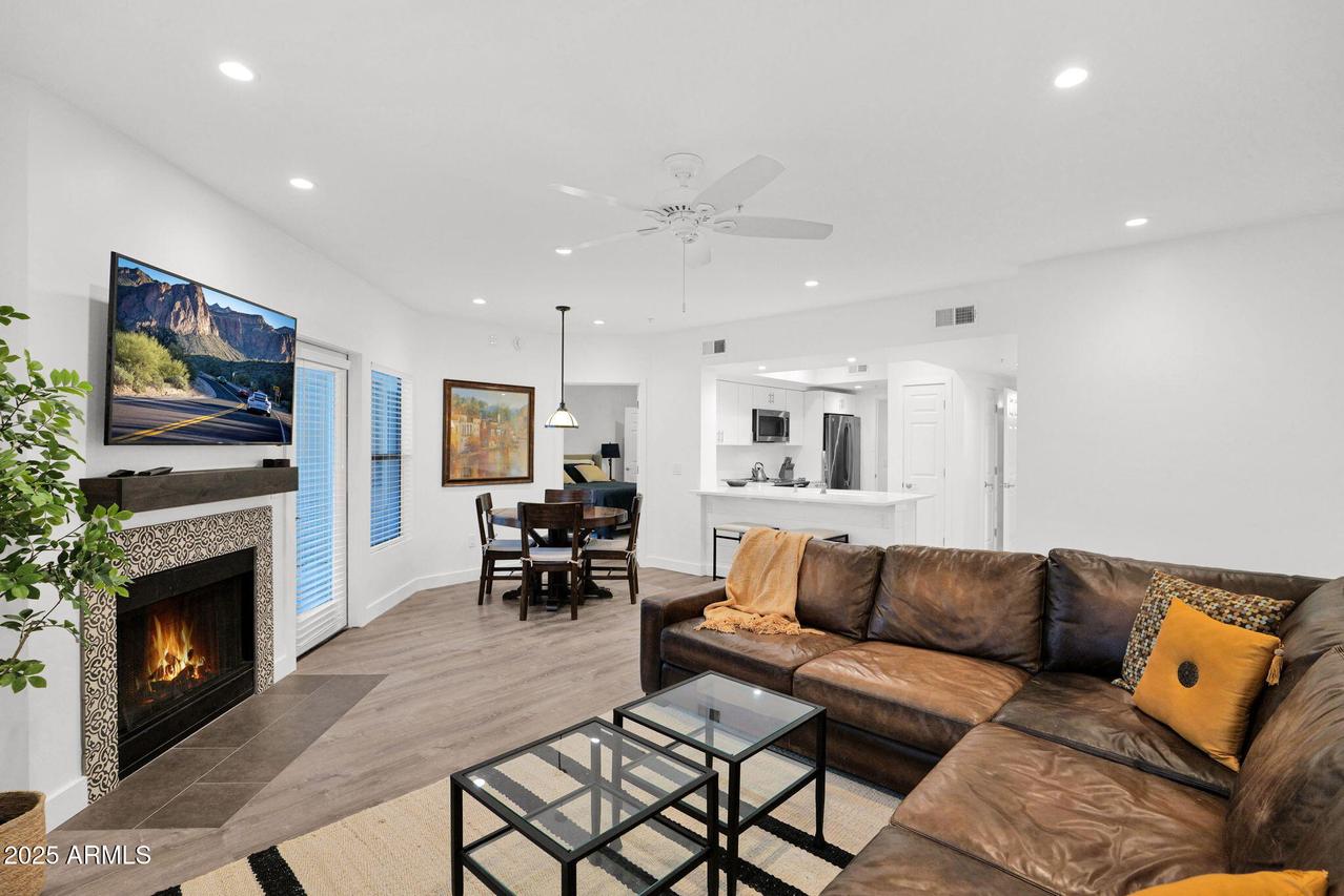 15095 N Thompson Peak Pkwy. #1050, Scottsdale, AZ 85260