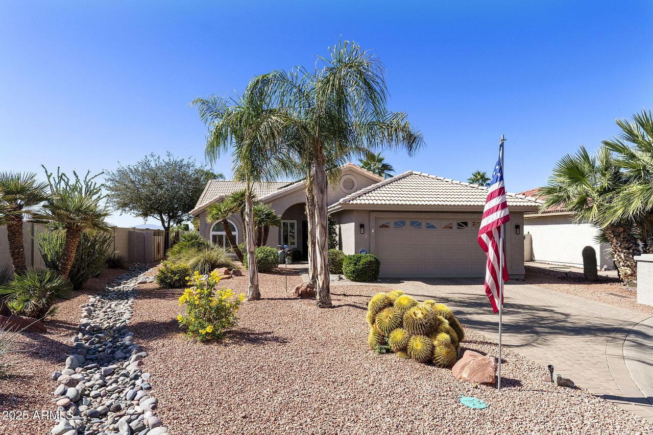26632 S Nottingham Ct., Sun Lakes, AZ 85248