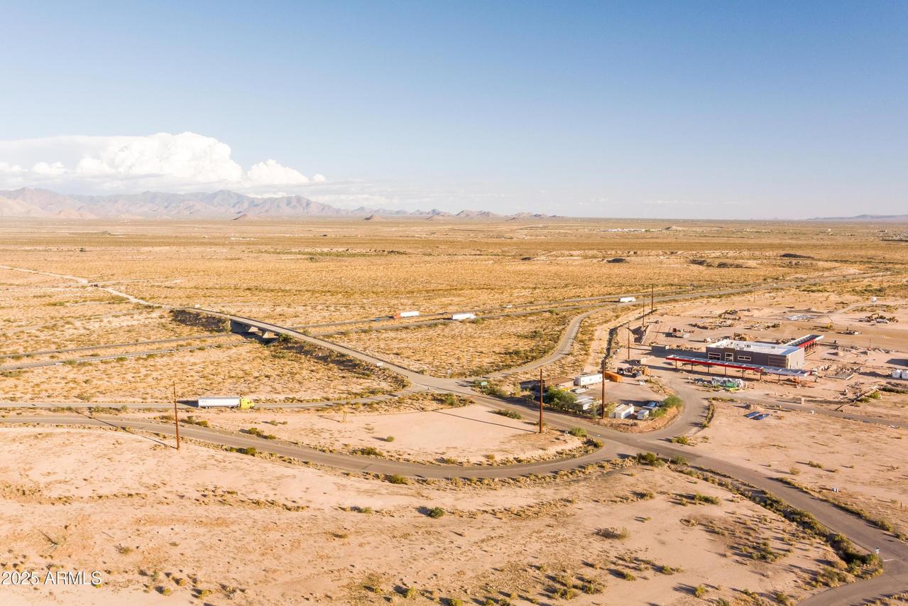 10800 S Double R Dr. #32208-32, Golden Valley, AZ 86413