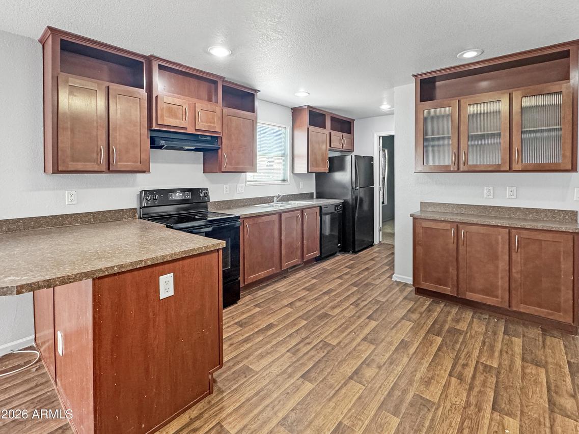 12721 W Greenway Rd. #184, El Mirage, AZ 85335