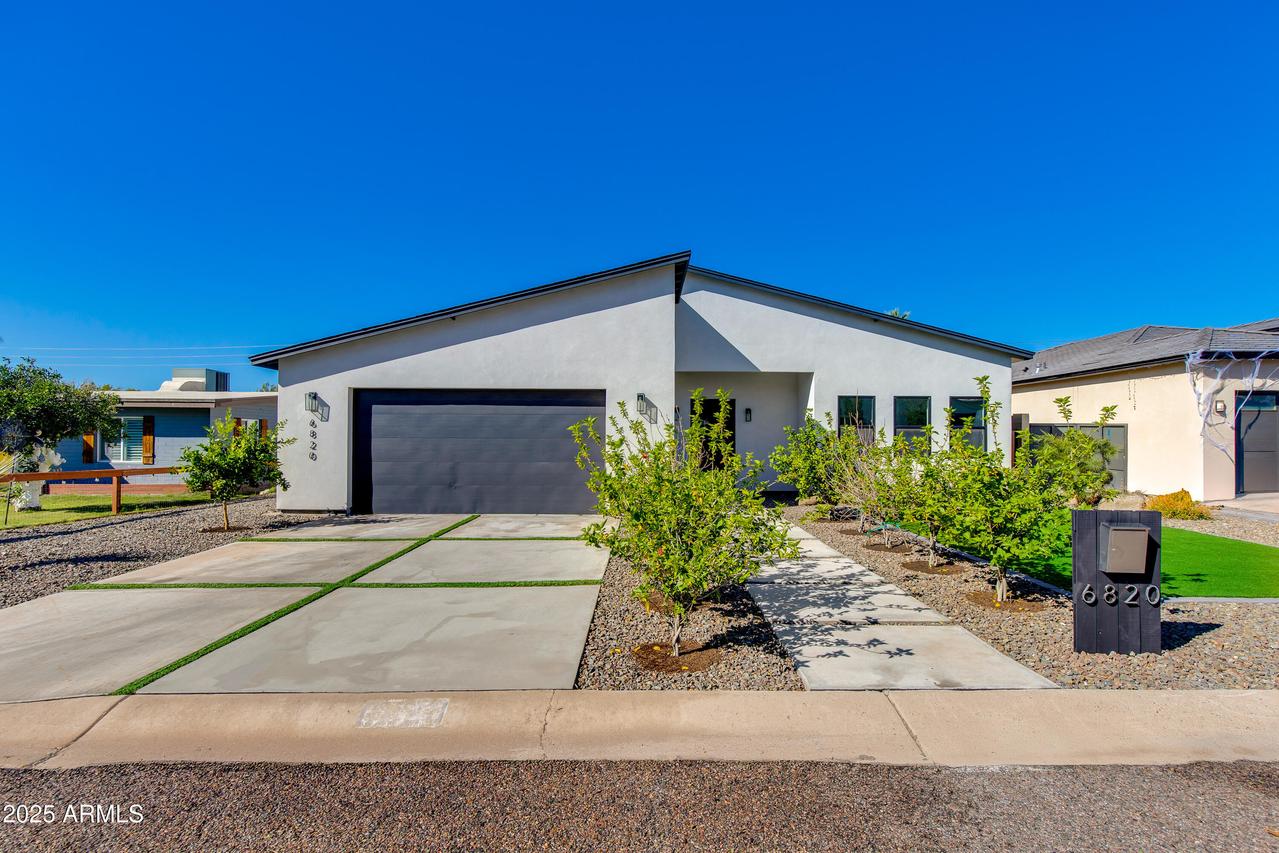 6820 N 14th St., Phoenix, AZ 85014