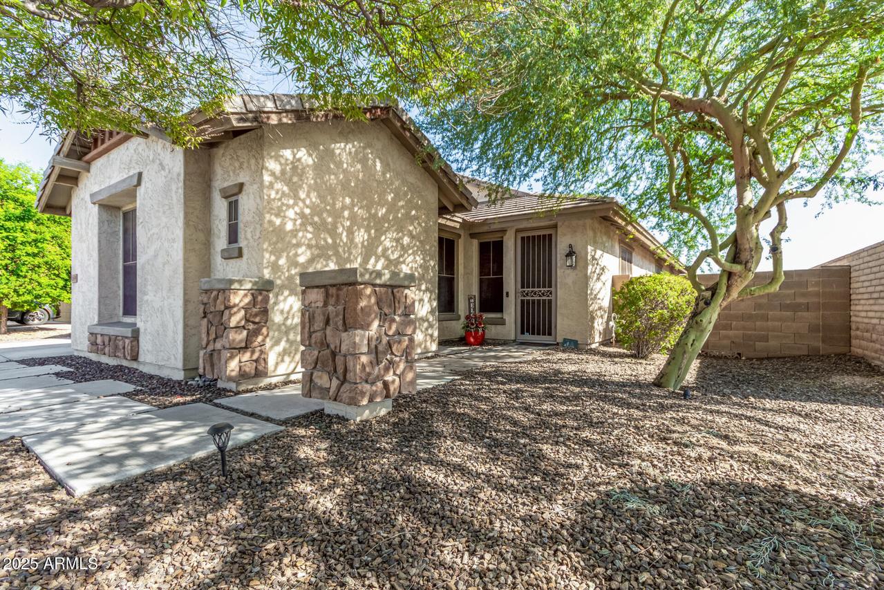 12659 W Blackstone Ln., Peoria, AZ 85383