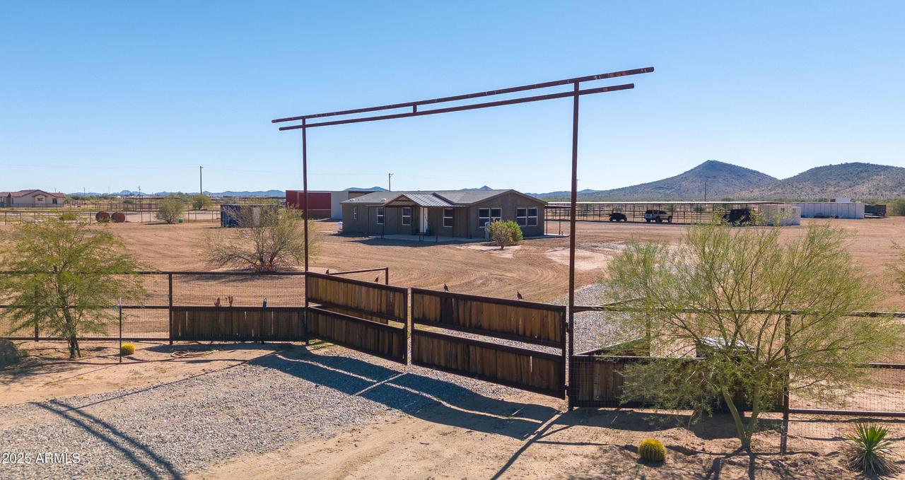 46423 W Trotter Rd., Wickenburg, AZ 85390