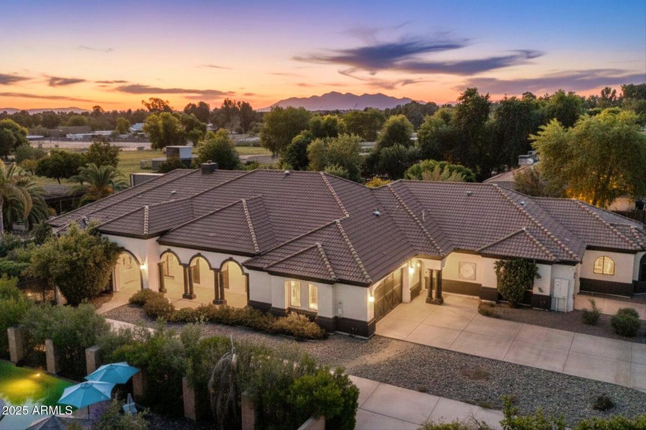 7113 N 183rd Ave., Waddell, AZ 85355