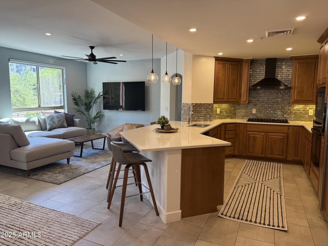 15802 N 71st St. #210, Scottsdale, AZ 85254