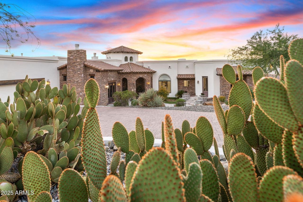 18116 N 14th St., Phoenix, AZ 85022