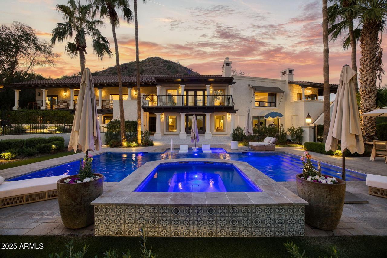 4801 E Moonlight Way, Paradise Valley, AZ 85253