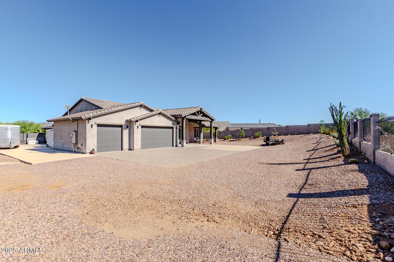 34319 N 7th St., Phoenix, AZ 85085