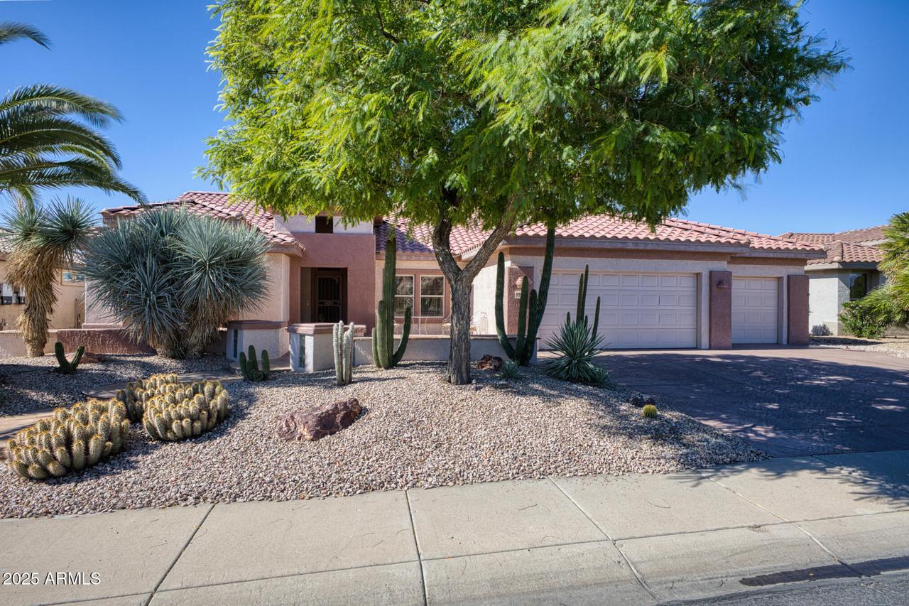 17890 N Saddle Ridge Dr., Surprise, AZ 85374