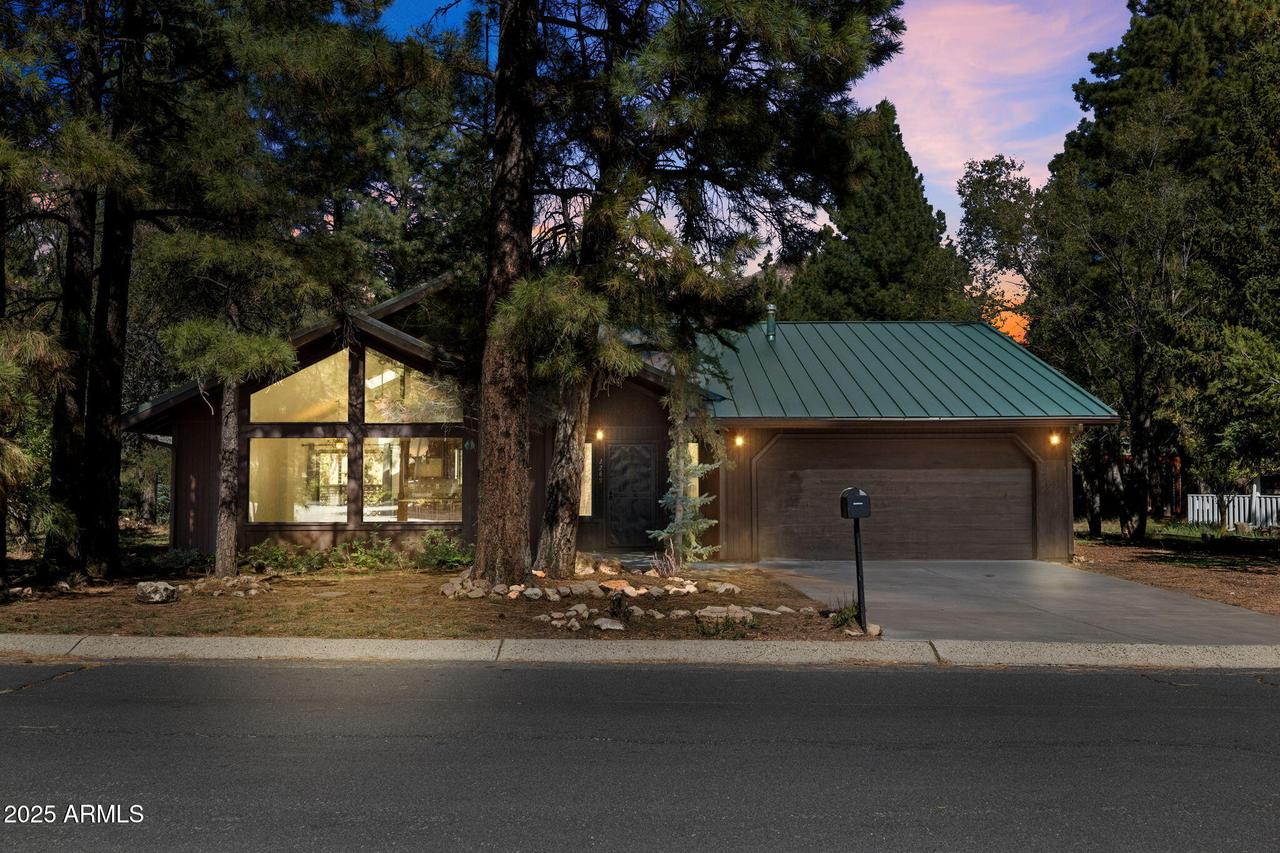 2289 N Elk Run St., Flagstaff, AZ 86004