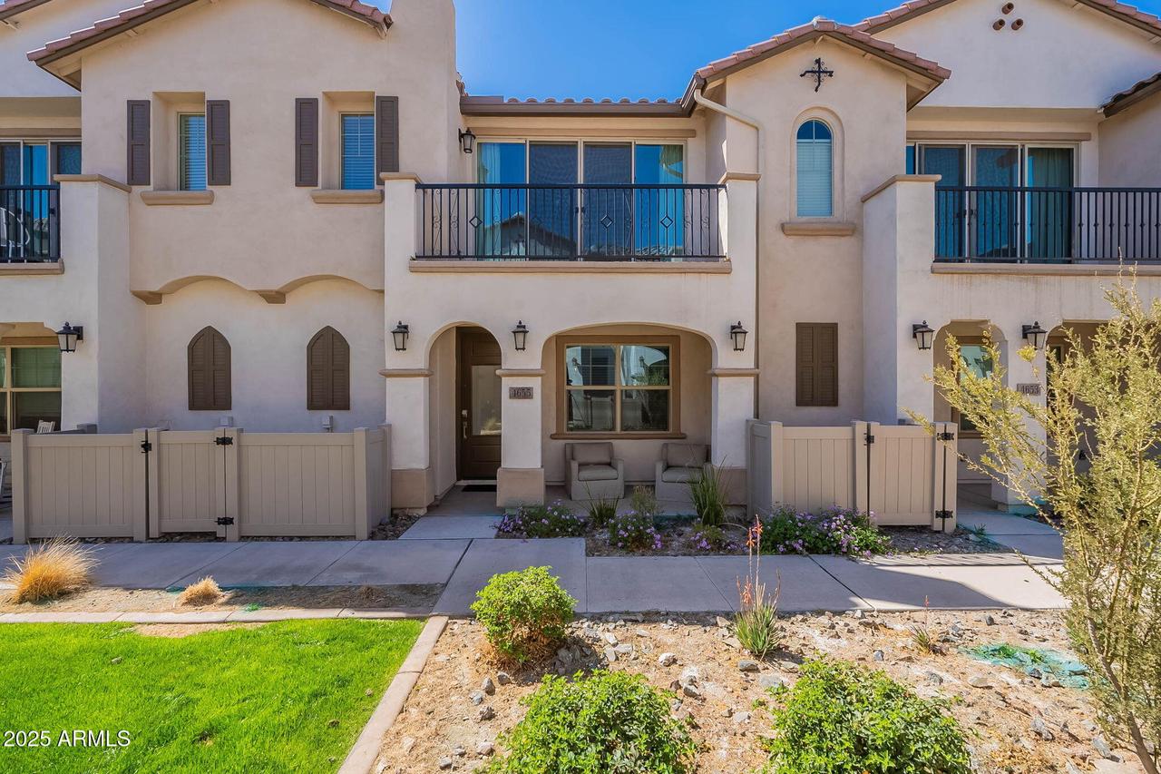 4655 S Glacier, Mesa, AZ 85212