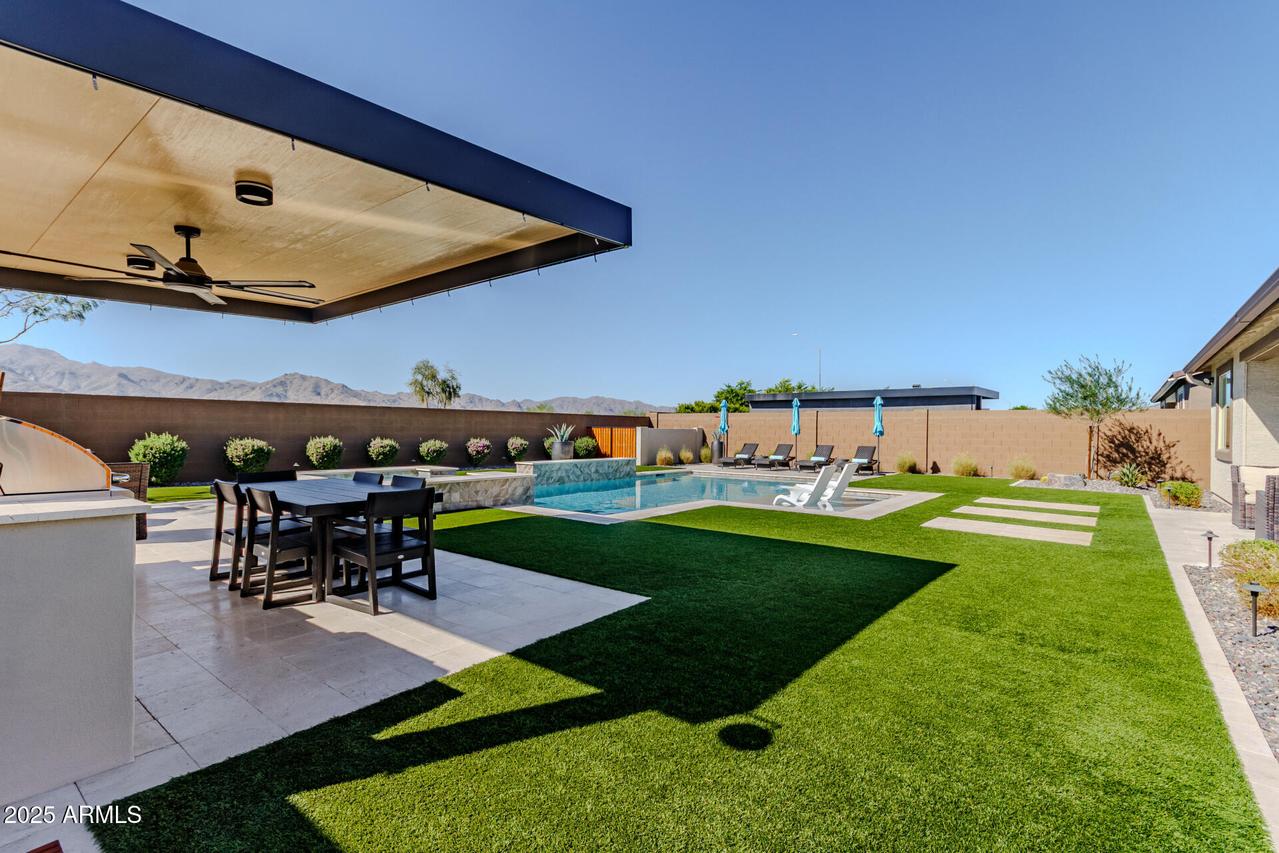 8426 N 186th Ln., Waddell, AZ 85355