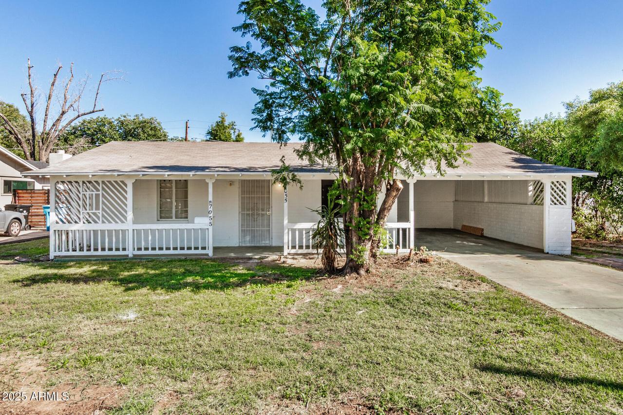 7055 N 24th Ave., Phoenix, AZ 85021