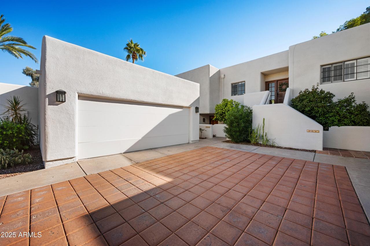 2953 E Rose Ln., Phoenix, AZ 85016