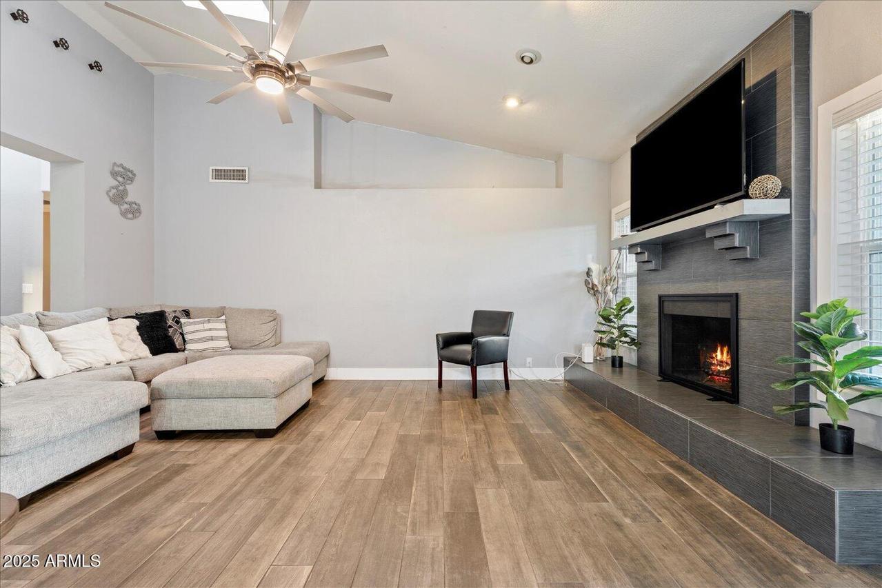 1244 N Norfolk Cir., Mesa, AZ 85205