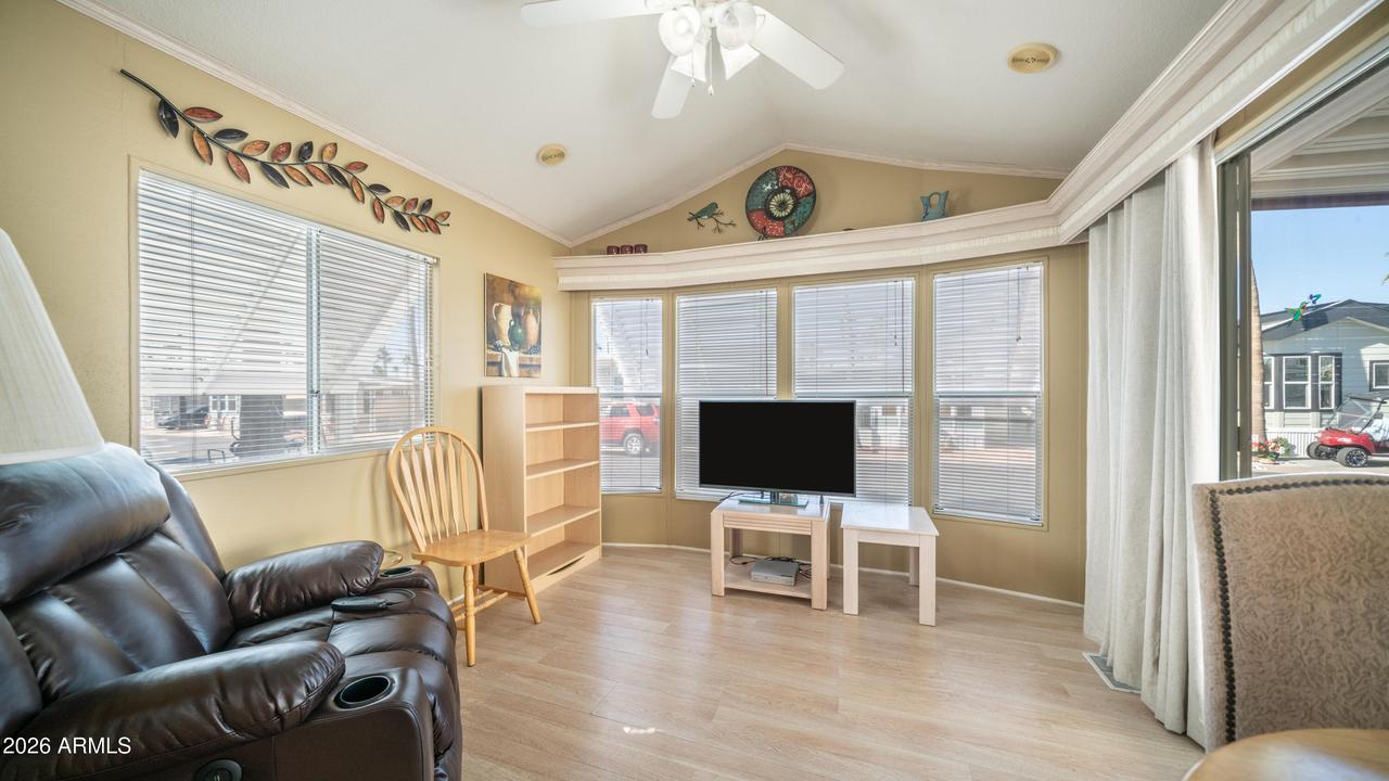 196 Mineshaft Dr., Apache Junction, AZ 85119