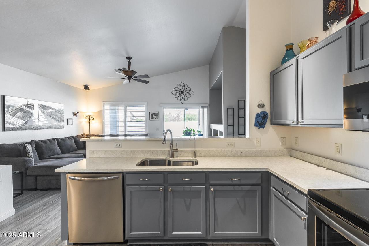 2714 E Del Rio St., Gilbert, AZ 85295