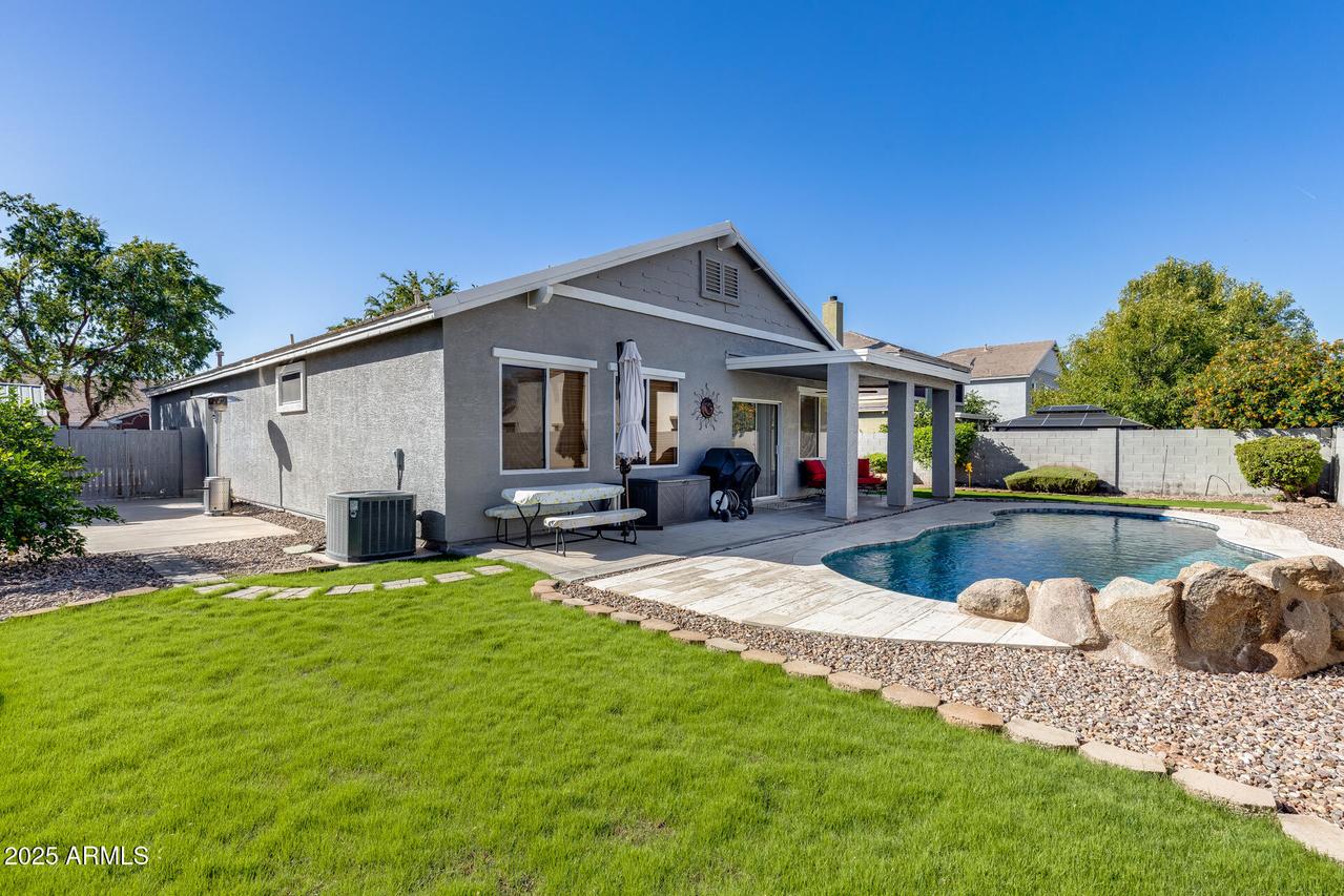 2714 E Del Rio St., Gilbert, AZ 85295