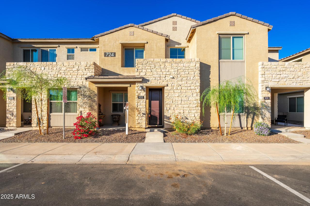 724 E Lark St. #102, Gilbert, AZ 85297