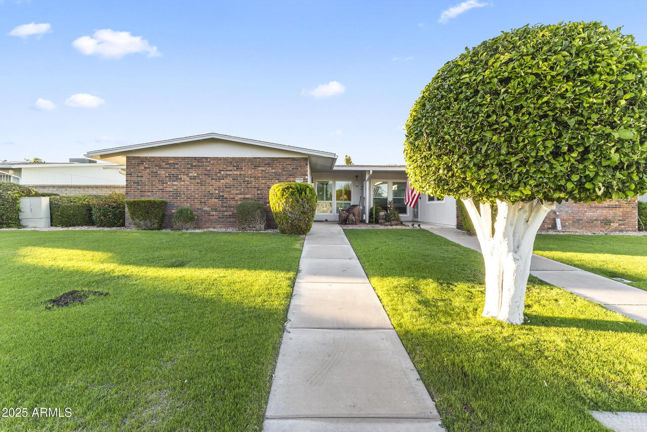 17322 N Del Webb Blvd., Sun City, AZ 85373