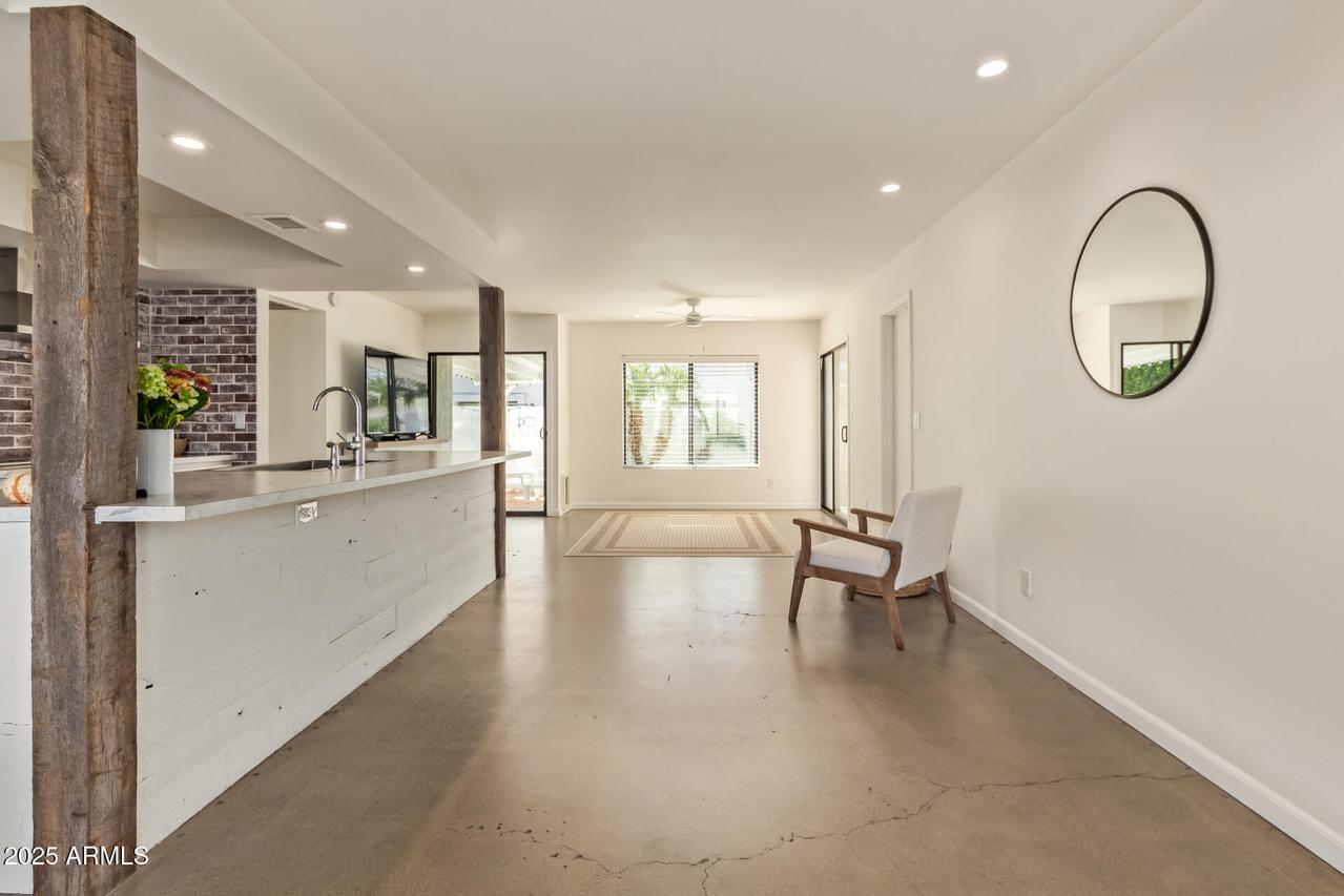 1119 E Villa Maria Dr., Phoenix, AZ 85022