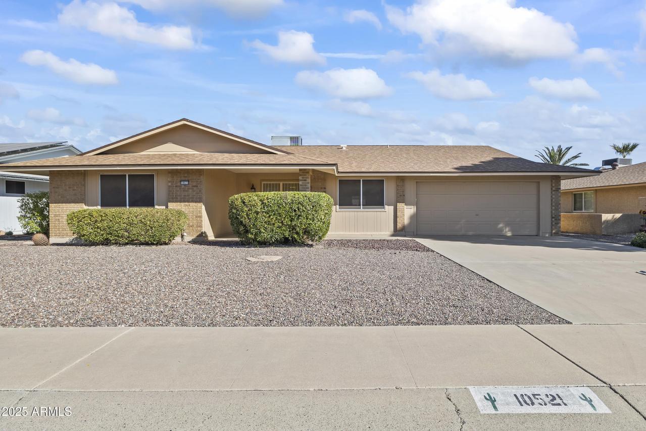 10521 W Prairie Hills Cir., Sun City, AZ 85351