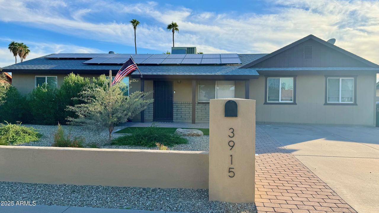 3915 W Cholla St., Phoenix, AZ 85029