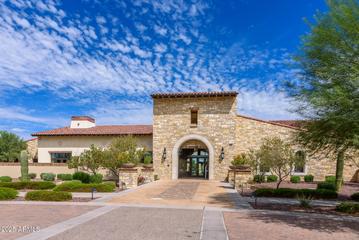 11282 S San Roberto Dr., Goodyear, AZ 85338