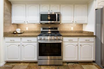 11282 S San Roberto Dr., Goodyear, AZ 85338